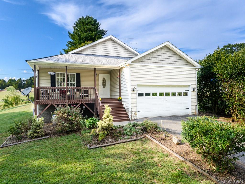 164 Martin Branch Road Leicester, NC 28748 - Photo 2 of 29 Gallery Image 2