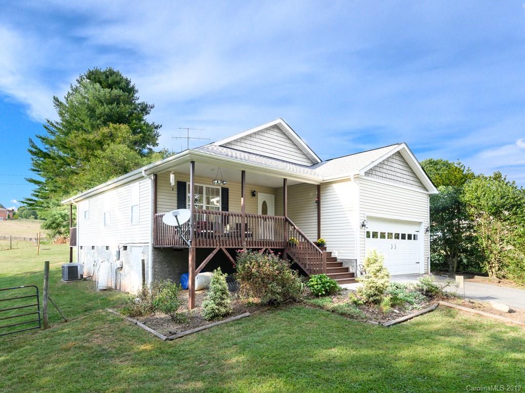 164 Martin Branch Road Leicester, NC 28748 - Photo 3 of 29 Gallery Image 3