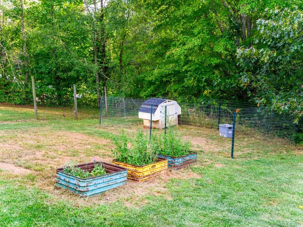 164 Martin Branch Road Leicester, NC 28748 - Photo 28 of 29 Gallery Image 28