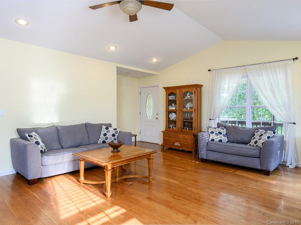 164 Martin Branch Road Leicester, NC 28748 - Photo 9 of 29 Gallery Image 9
