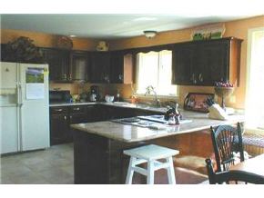35 Thornton Ferry Rd II Amherst, NH 03031 - Photo 5 of 9