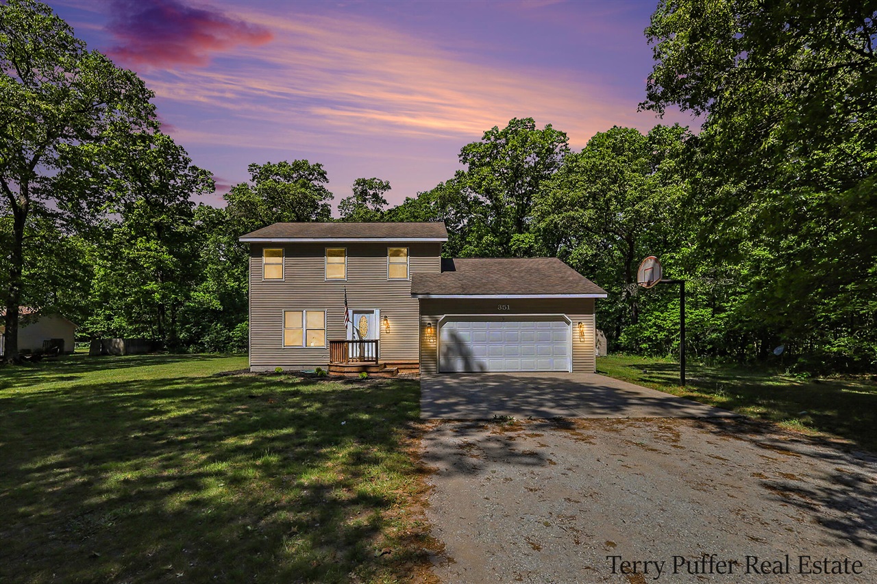 351 North Hilton Park Road Muskegon, MI 49442 - Photo 1 of 38