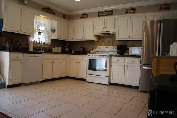 $689,000 | 398 Pleasant Valley Road, Old Bridge, NJ 08857