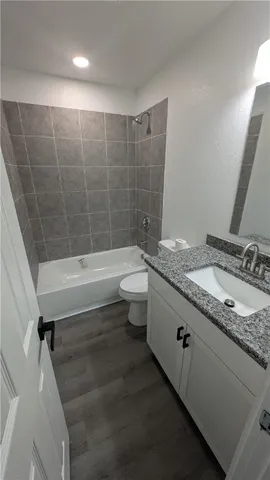 $895 | 426 Carleta Street, Unit 4, Corpus Christi, TX 78418