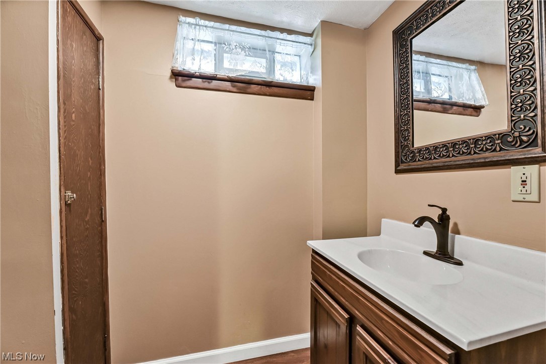 7673 Ragall Parkway Cleveland, OH 44130 - Photo 24 of 34 Gallery Image 24