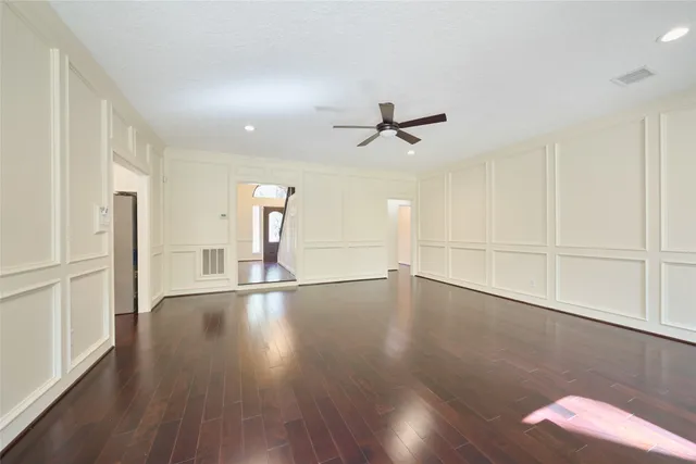 $3,500 | 6 Glen Canyon Place, The Woodlands, TX 77381