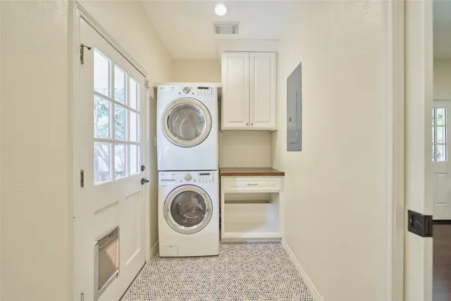 $3,500 | 6 Glen Canyon Place, The Woodlands, TX 77381