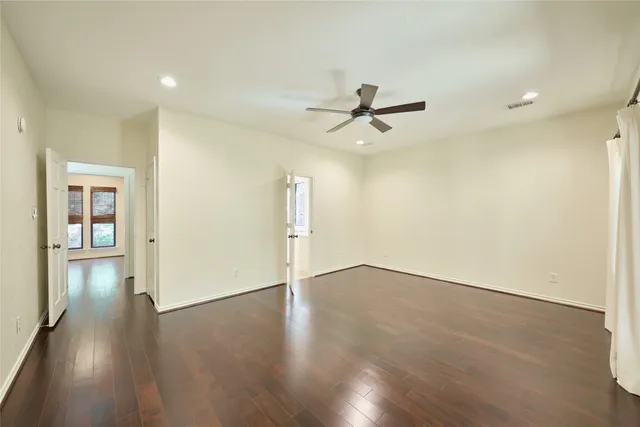 $3,500 | 6 Glen Canyon Place, The Woodlands, TX 77381