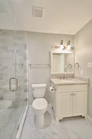 $3,500 | 6 Glen Canyon Place, The Woodlands, TX 77381