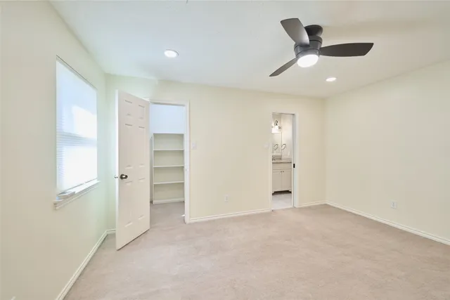 $3,500 | 6 Glen Canyon Place, The Woodlands, TX 77381