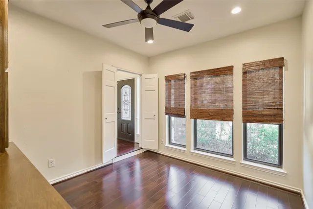 $3,500 | 6 Glen Canyon Place, The Woodlands, TX 77381