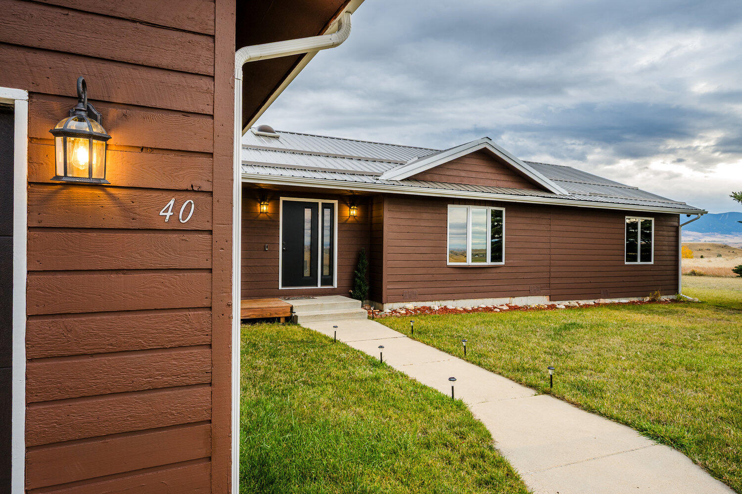 40 Mallard Road Sheridan, WY 82801 - Photo 3 of 32 Front of house