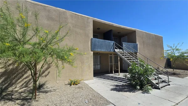 $1,350 | 716 North 11th Street, Unit 2, Las Vegas, NV 89101