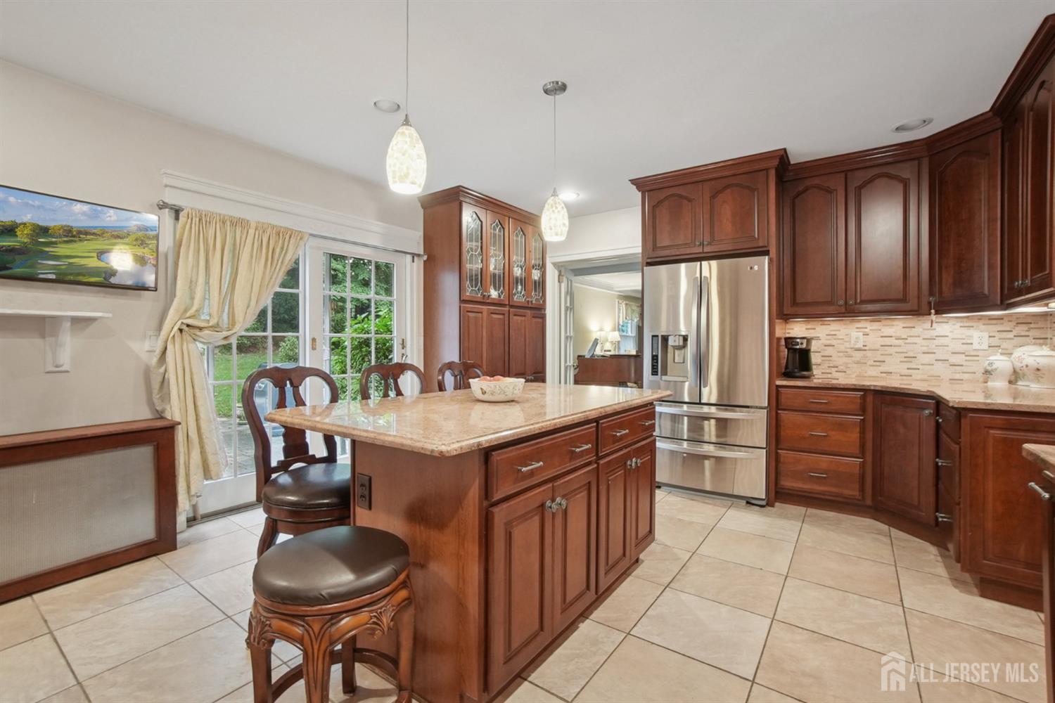 12 Edgewood Road Edison, NJ 08820 - Photo 17 of 68