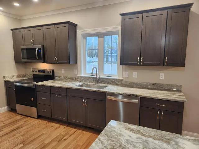 $999,900 | 340 Brickett Hill Road, Pembroke, NH 03275