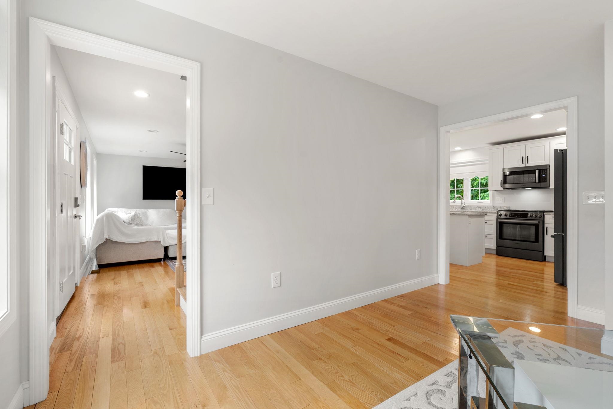 43 Hampton Road Exeter, NH 03833 - Photo 16 of 33