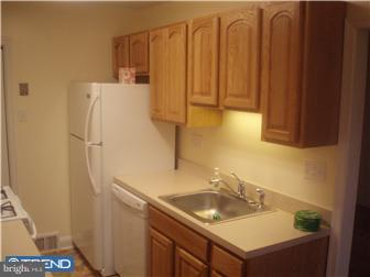 716 Wildell Road Drexel Hill, PA 19026 - Photo 4 of 6 Kitchen