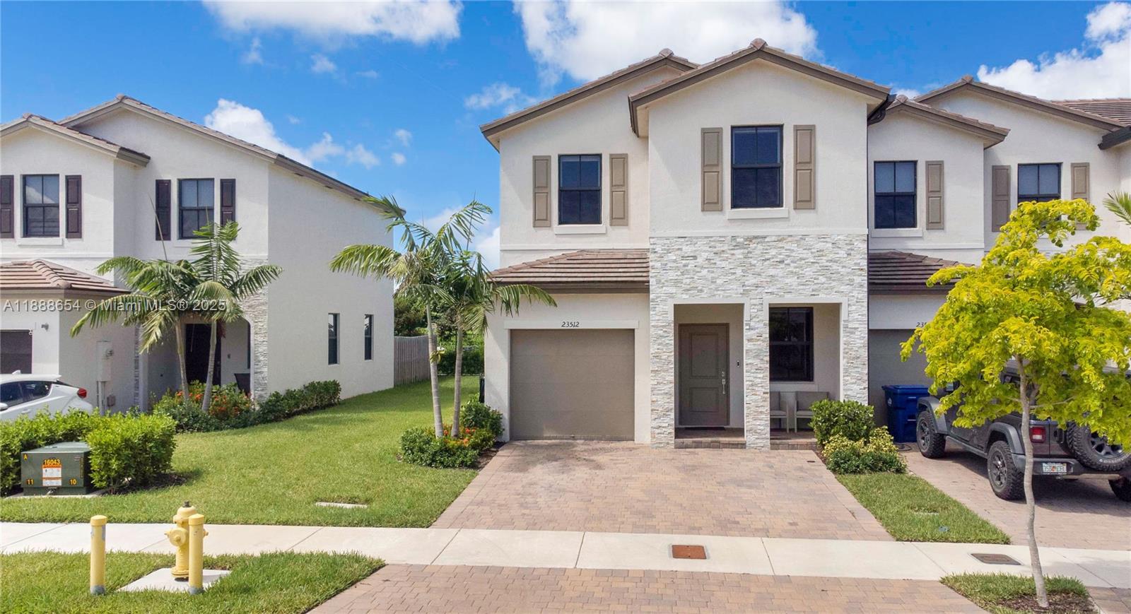 23512 Southwest 129th Path Homestead, FL 33032 - Photo 1 of 38