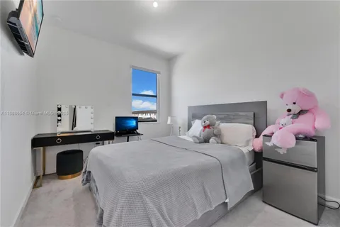 $489,900 | 23512 Southwest 129th Path, Homestead, FL 33032