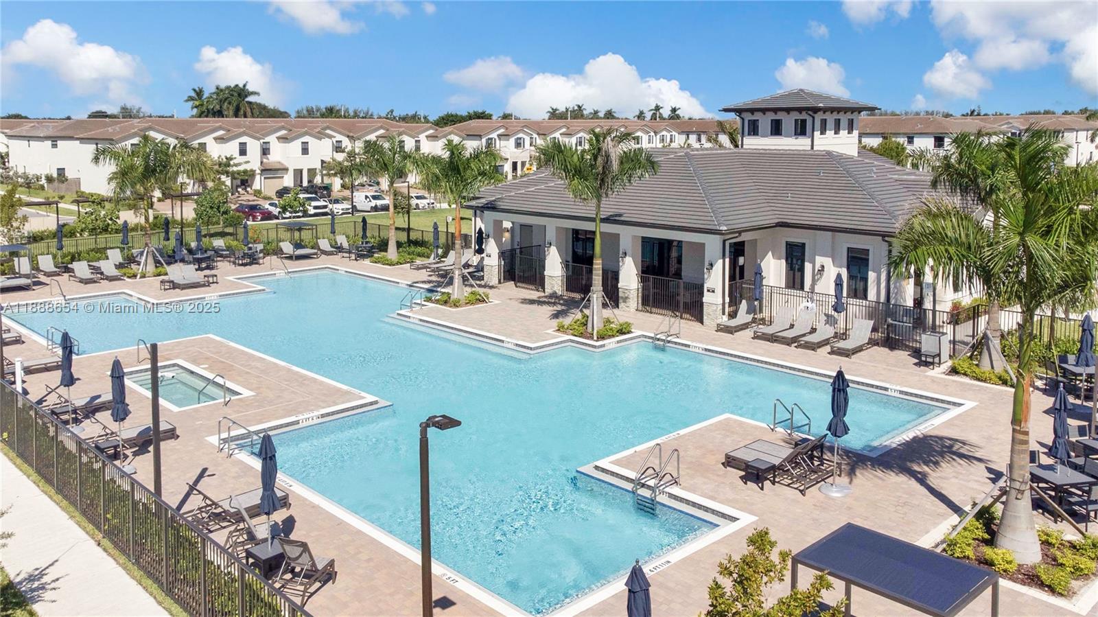 23512 Southwest 129th Path Homestead, FL 33032 - Photo 27 of 38 Clubhouse pool