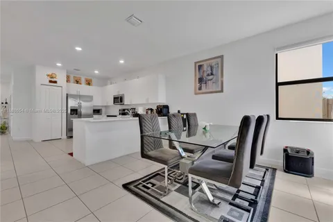 $489,900 | 23512 Southwest 129th Path, Homestead, FL 33032