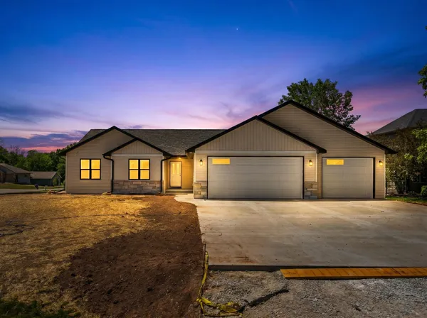 $584,990 | W5168 Natures Way Drive, Sherwood, WI 54169