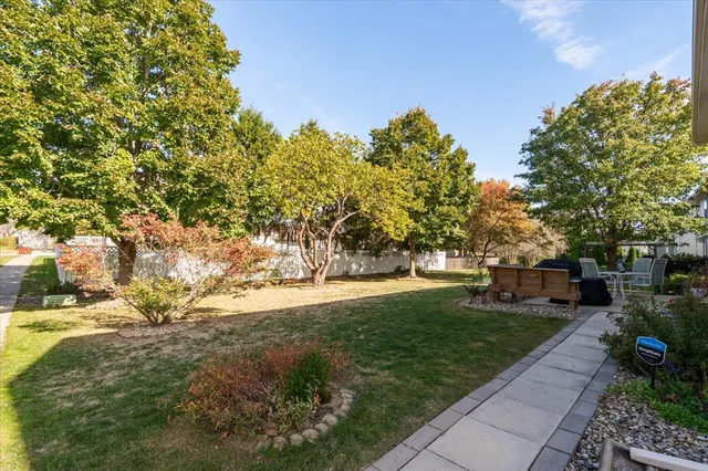 $355,000 | 310 Buttercup Drive, Savoy, IL 61874