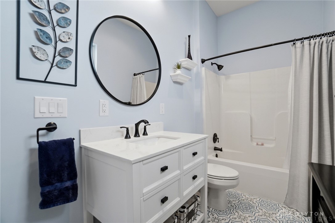 1201 Kingsgate Road Springfield, OH 45503 - Photo 48 of 70
