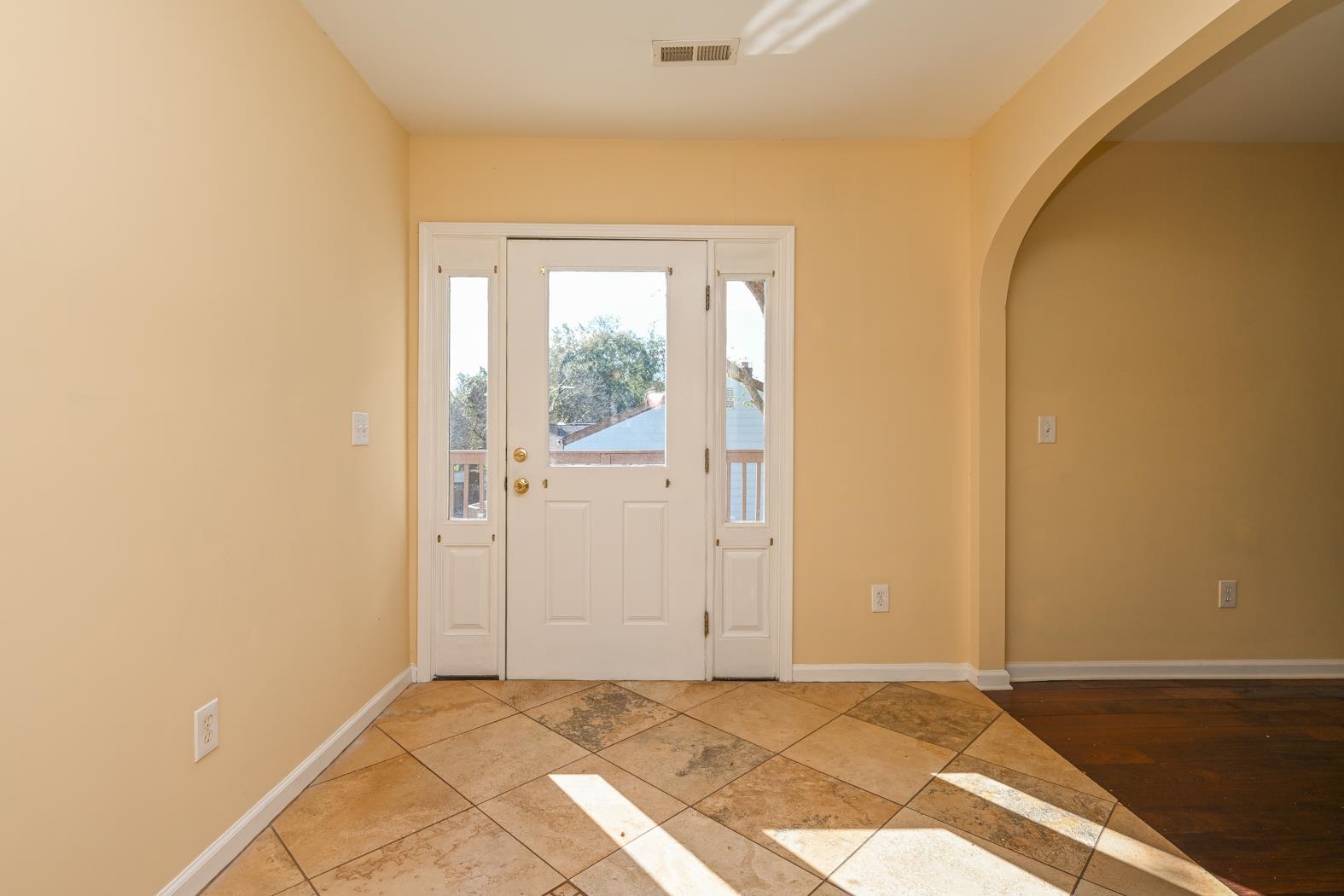 215 Rebecca Street Greenville, SC 29607 - Photo 3 of 31
