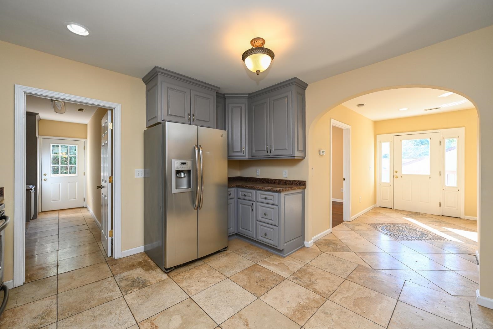 215 Rebecca Street Greenville, SC 29607 - Photo 8 of 31
