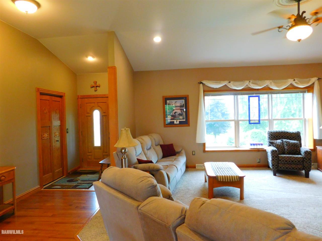 3692 Platte Road Platteville, WI 53818 - Photo 3 of 25 Gallery Image 3