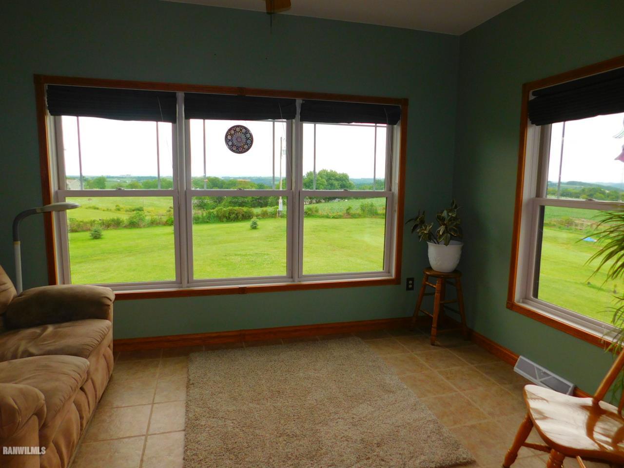 3692 Platte Road Platteville, WI 53818 - Photo 8 of 25 Gallery Image 8