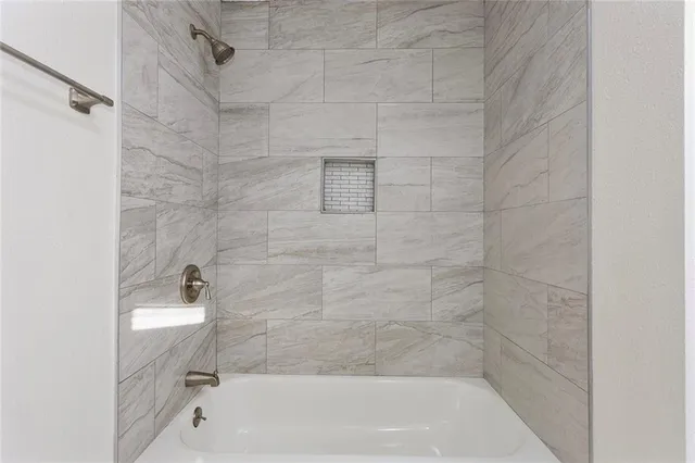 $185,000 | 7606 Woodson Road, Raytown, MO 64138