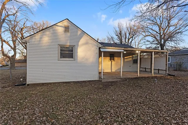$185,000 | 7606 Woodson Road, Raytown, MO 64138