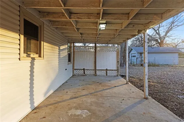 $185,000 | 7606 Woodson Road, Raytown, MO 64138