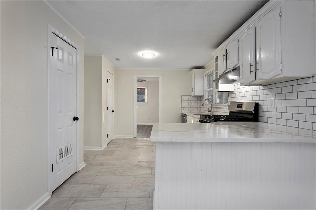 7606 Woodson Road Raytown, MO 64138 - Photo 10 of 27