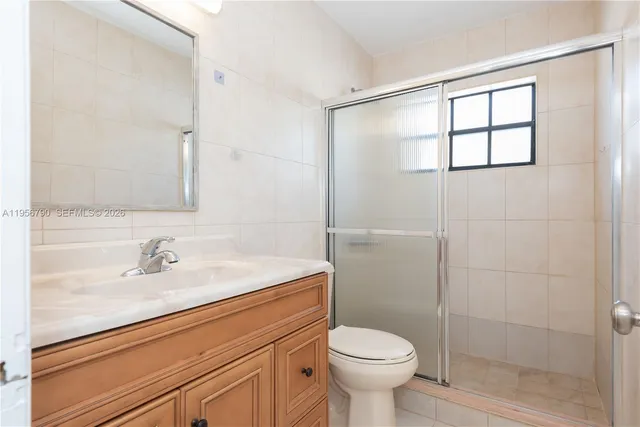 $2,700 | 2617 Southwest 32nd Court, Unit 2617, Miami, FL 33133