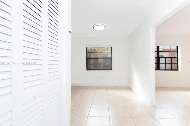 $2,700 | 2617 Southwest 32nd Court, Unit 2617, Miami, FL 33133