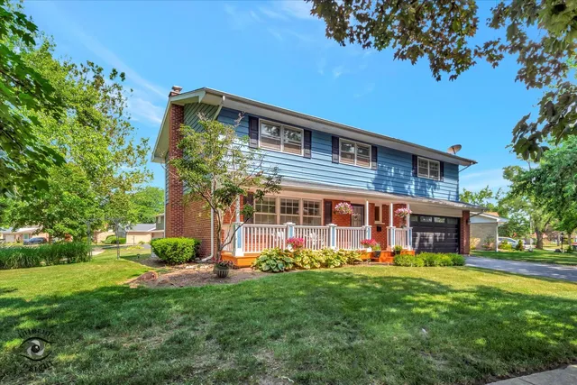 $365,000 | 19126 Pierce Avenue, Homewood, IL 60430