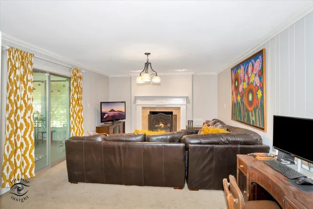 $365,000 | 19126 Pierce Avenue, Homewood, IL 60430