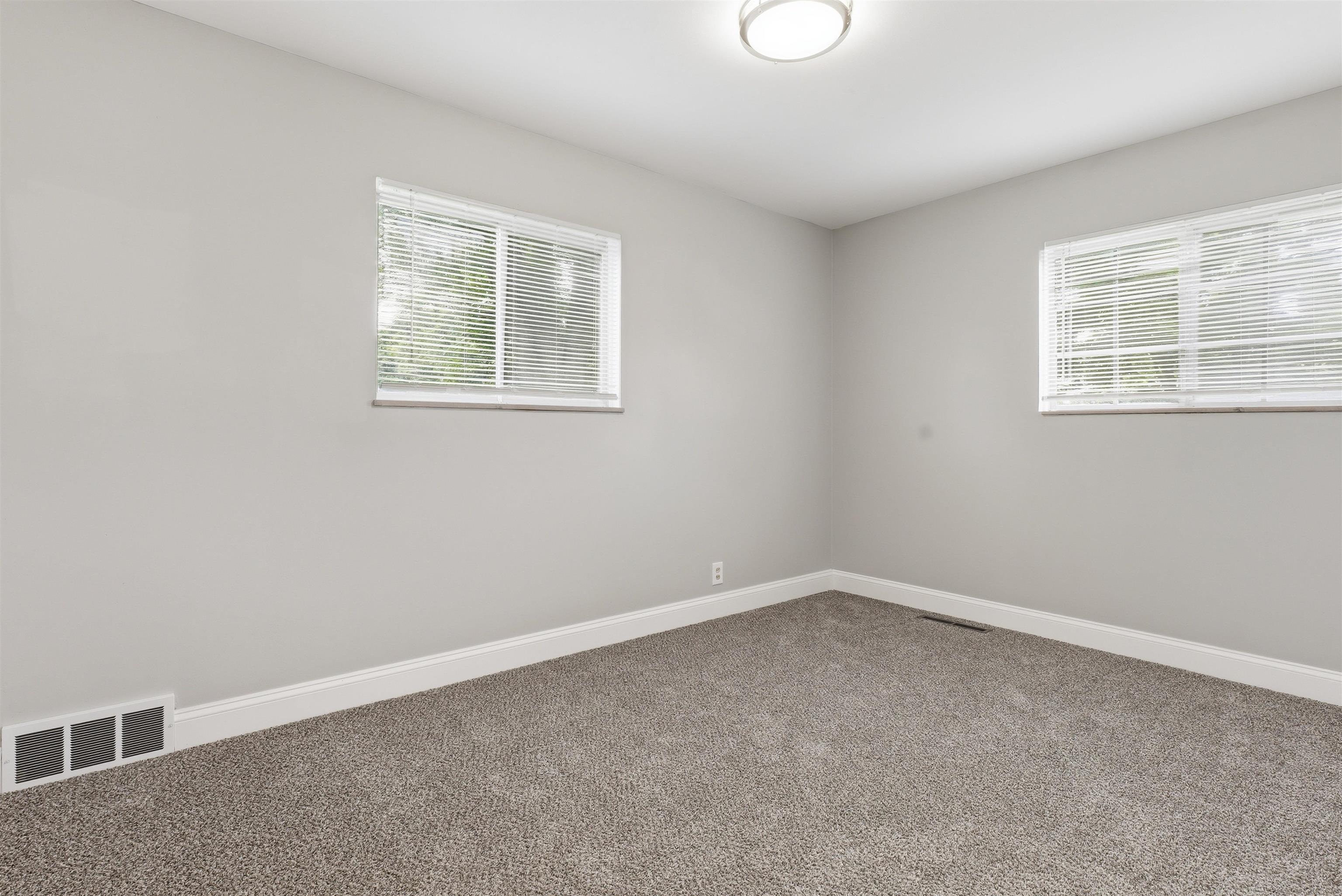 929 Springview Drive Flushing, MI 48433 - Photo 30 of 44