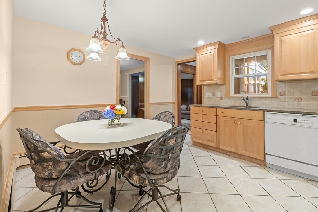 30 Auburndale Road Marblehead, MA 01945 - Photo 8 of 30