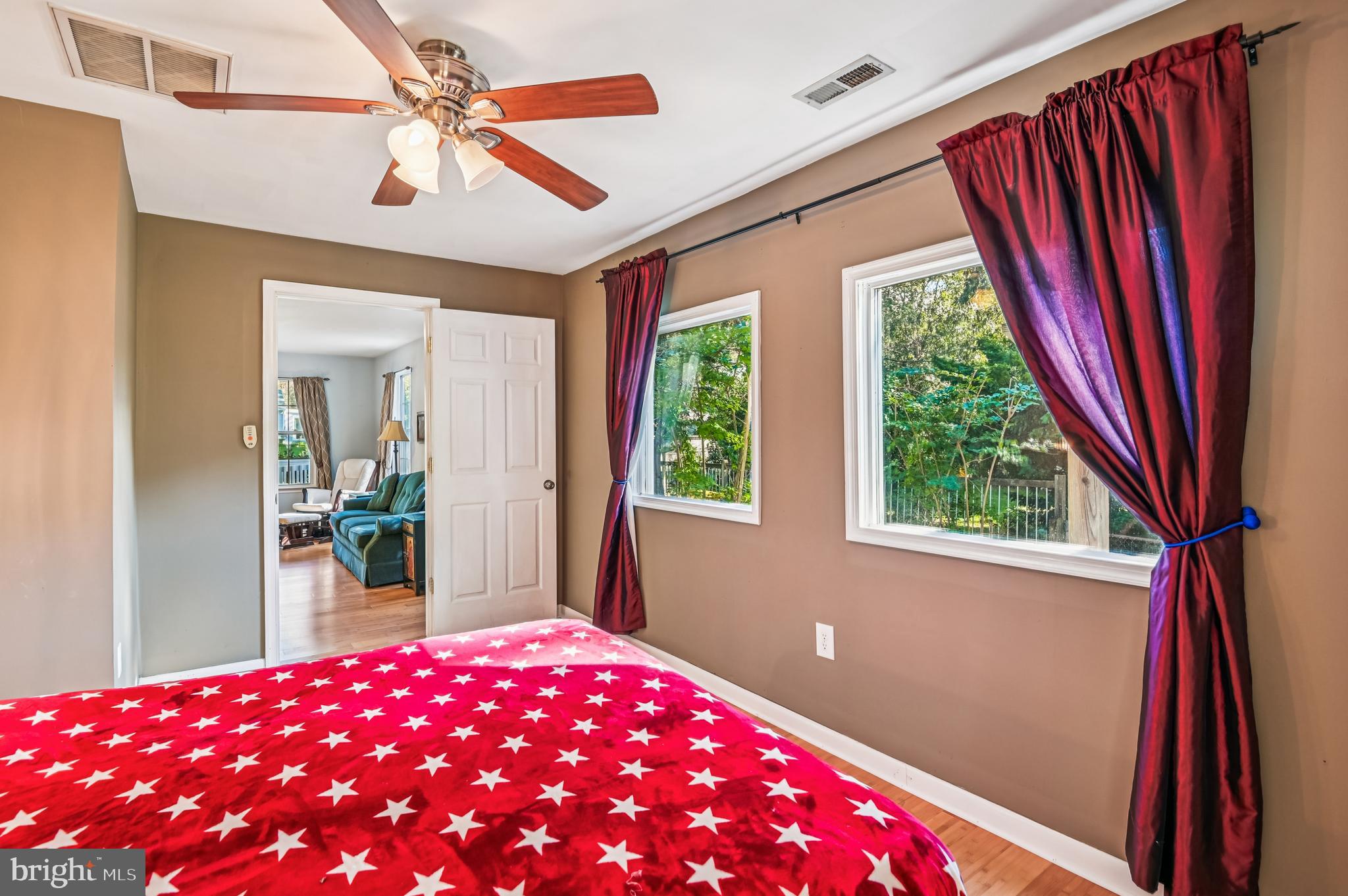 575 6th Street Pasadena, MD 21122 - Photo 16 of 38 Primary bedroom off living room