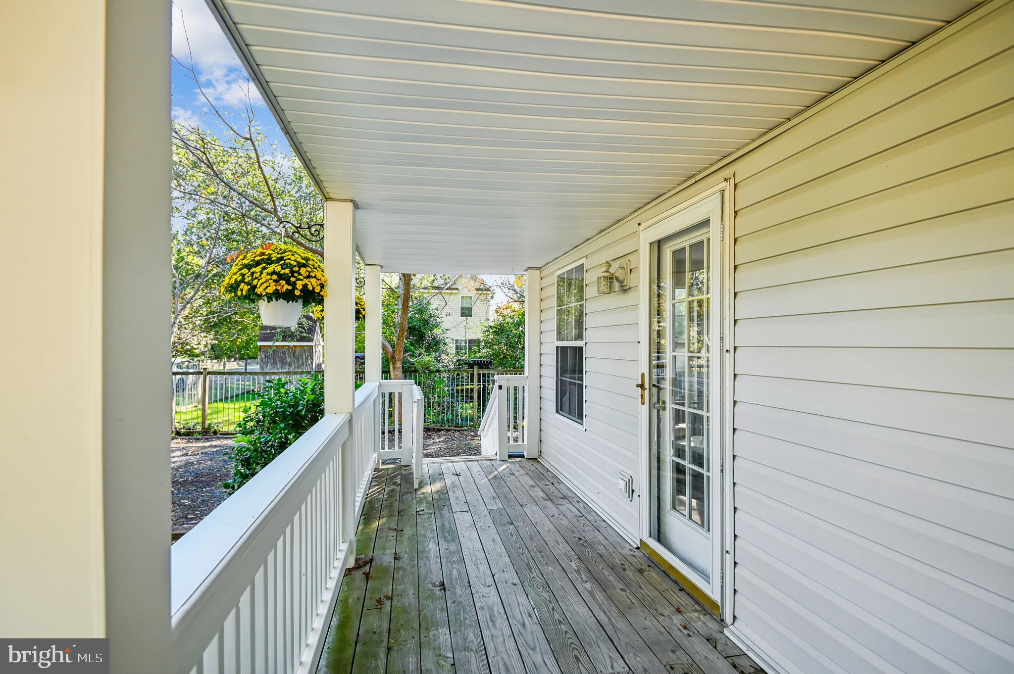 575 6th Street Pasadena, MD 21122 - Photo 2 of 38 Covered front porch with space for seating