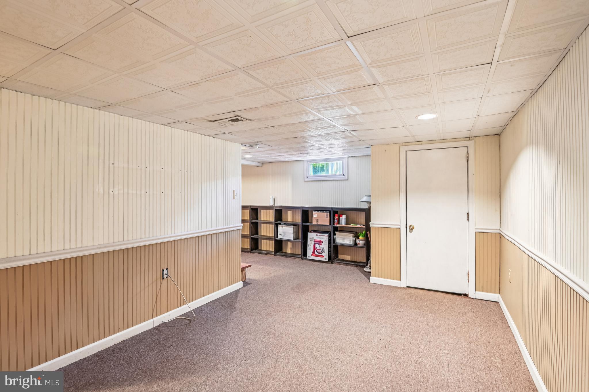 575 6th Street Pasadena, MD 21122 - Photo 28 of 38 Space in lower level for family room/office