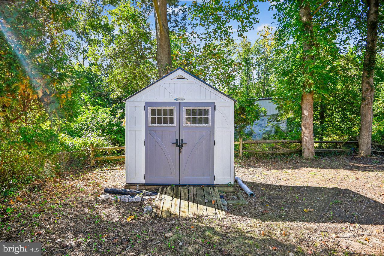 575 6th Street Pasadena, MD 21122 - Photo 35 of 38 Storage shed included!