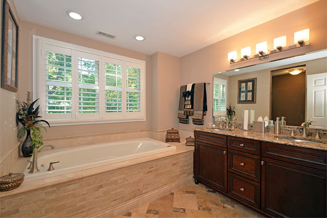 2125 West Tweed Road Inverness, IL 60067 - Photo 12 of 20 Gallery Image 12