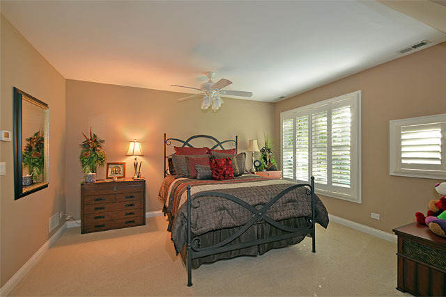 2125 West Tweed Road Inverness, IL 60067 - Photo 13 of 20 Gallery Image 13