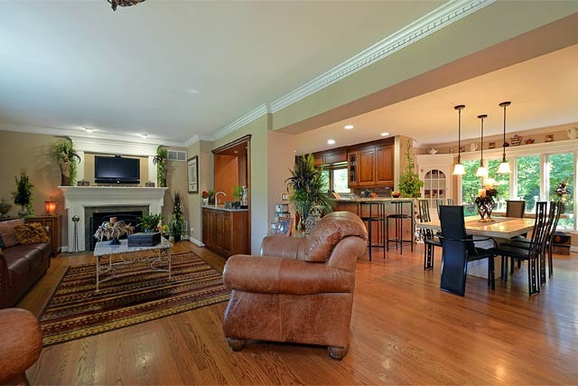 2125 West Tweed Road Inverness, IL 60067 - Photo 5 of 20 Gallery Image 5