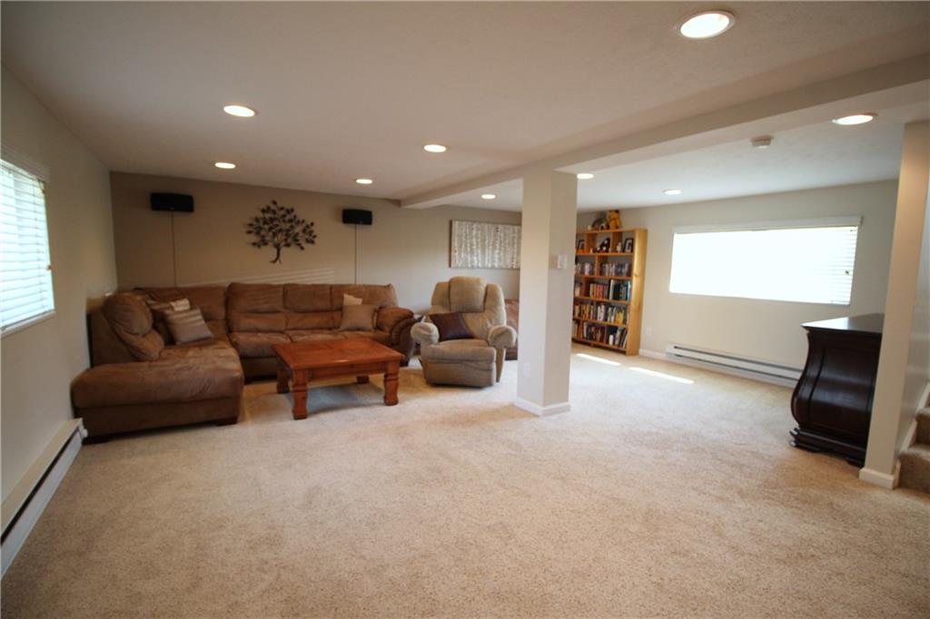 310 Fort Couch Road Pittsburgh, PA 15241 - Photo 16 of 25 The first family room measures 23x20.